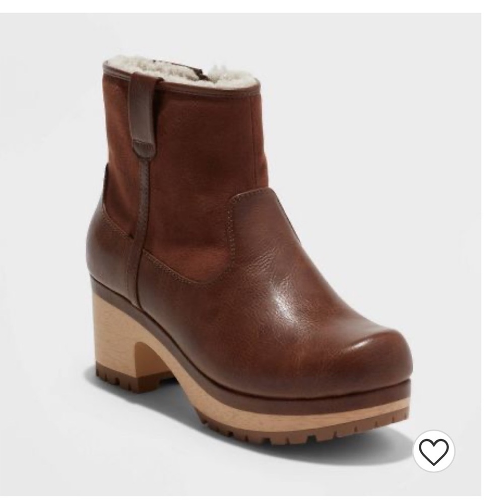 Women's Fawn Clog Boots - Universal
Thread™